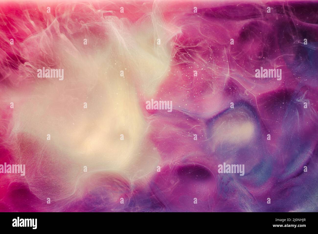 glitterato vapore magico veleno bianco viola fumo Foto Stock