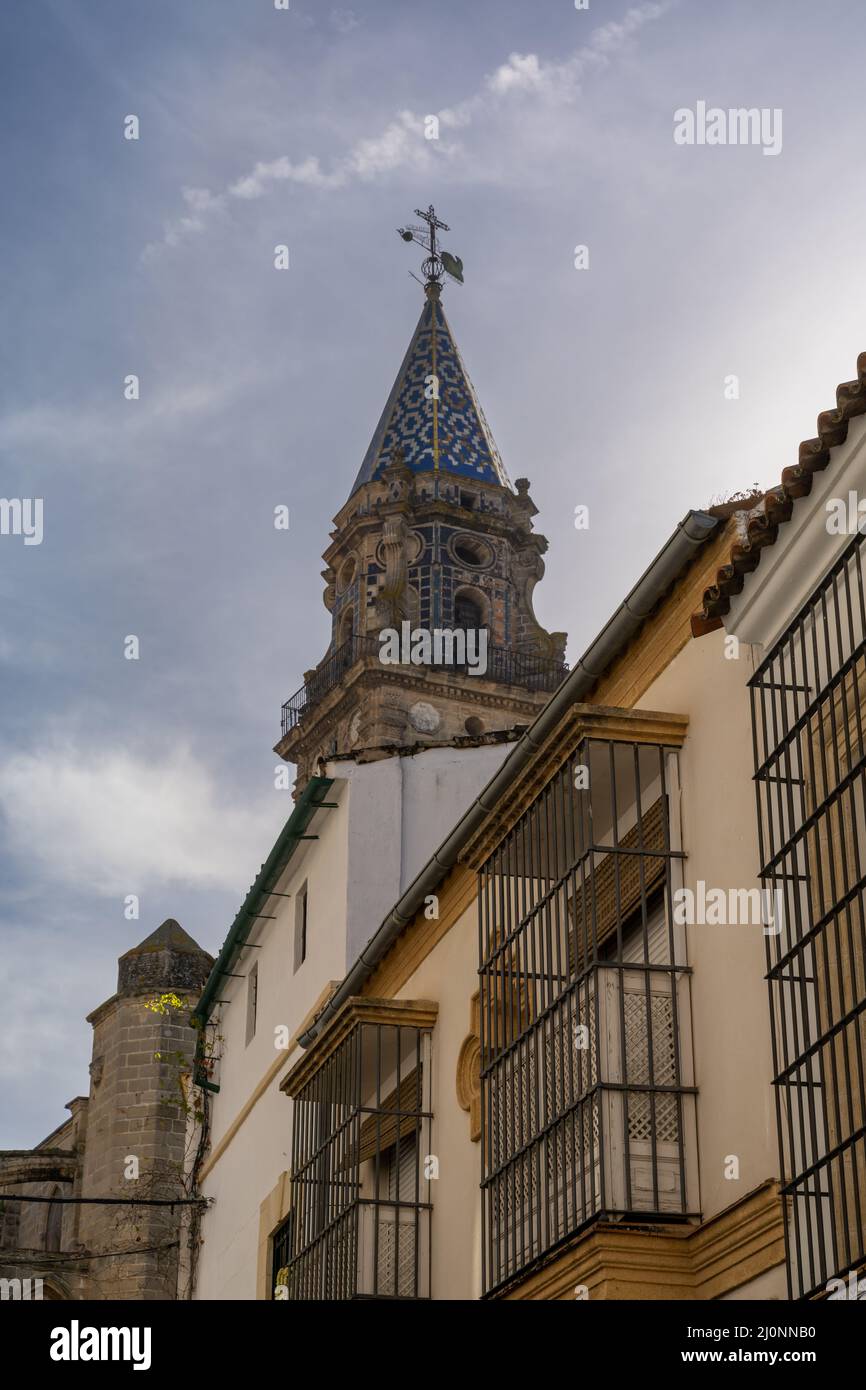 Jerez de la Frontera, Spagna - 12 marzo, 2022: Vista della chiesa storica di San Miguel nel centro storico di Jerez Foto Stock