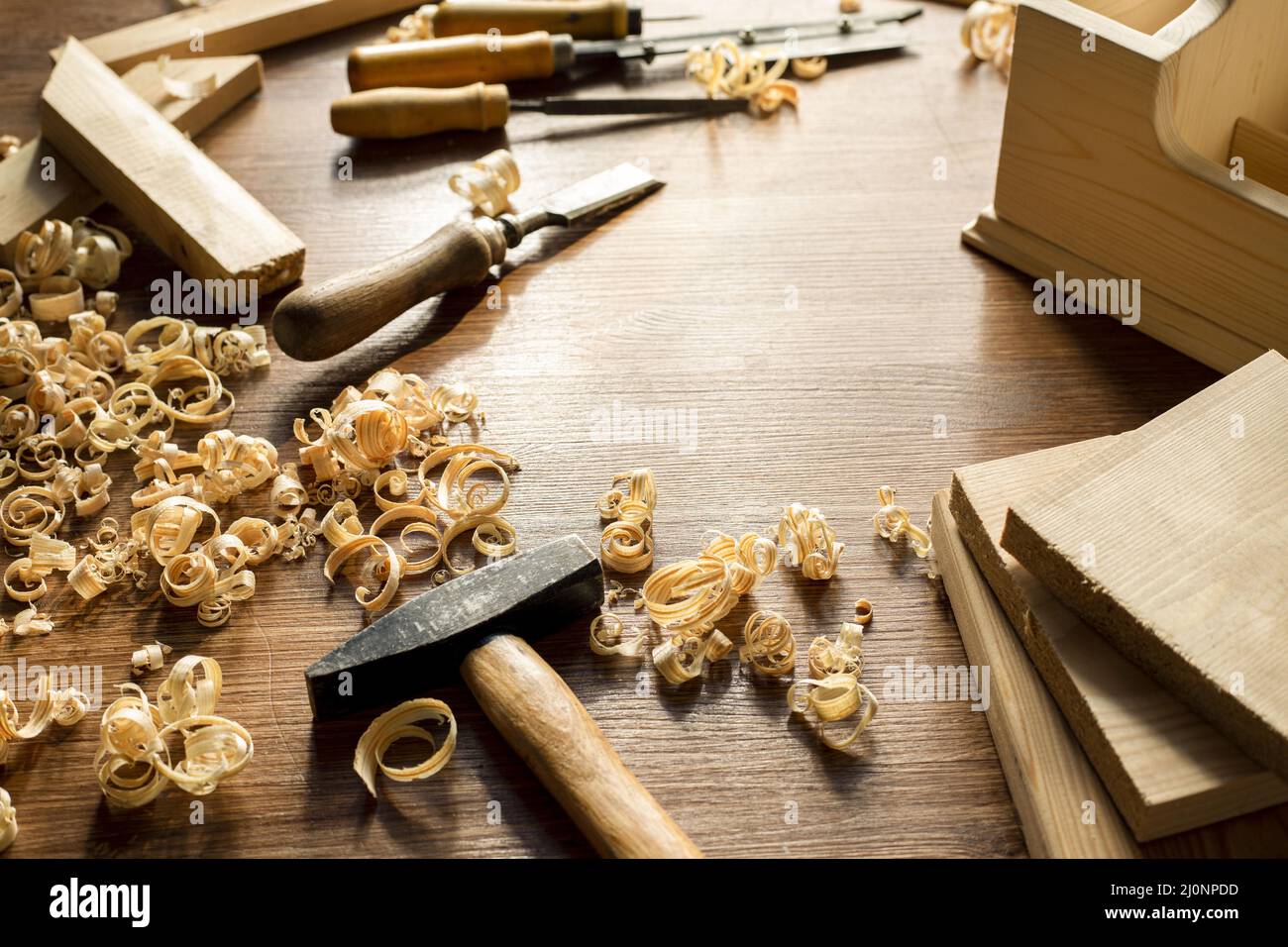 Utensili e segatura in officina. Alta qualità e risoluzione bellissimo concetto di foto Foto Stock