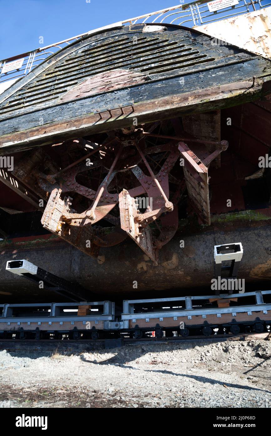 Scatola a pale del vaporetto a pale Maid del Loch in fase di restauro, Loch Lomond, Scozia Foto Stock