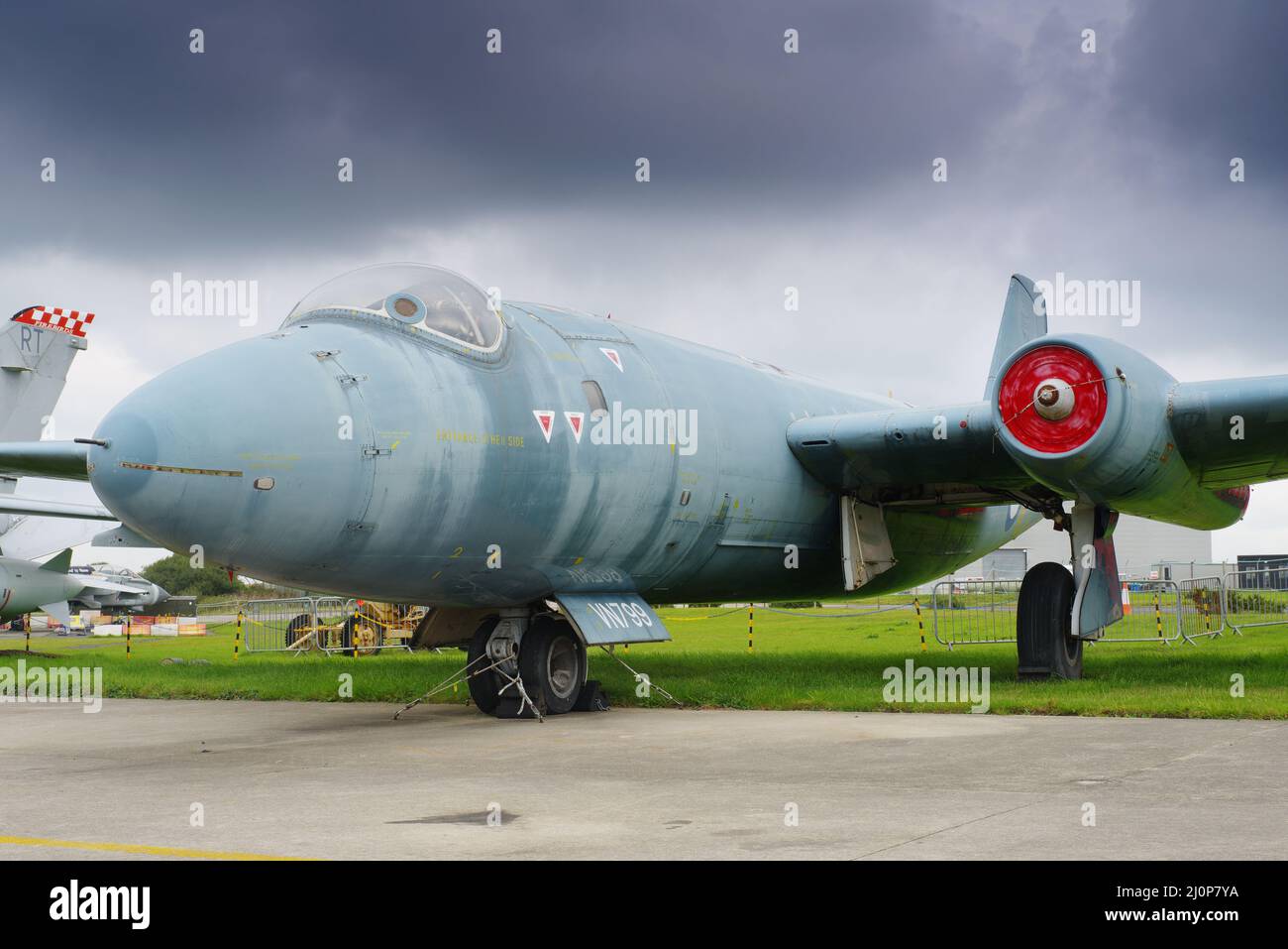 English Electric Canberra T4, VN799 (WJ874) presso il Cornwall Aviation Heritage Centre, Foto Stock