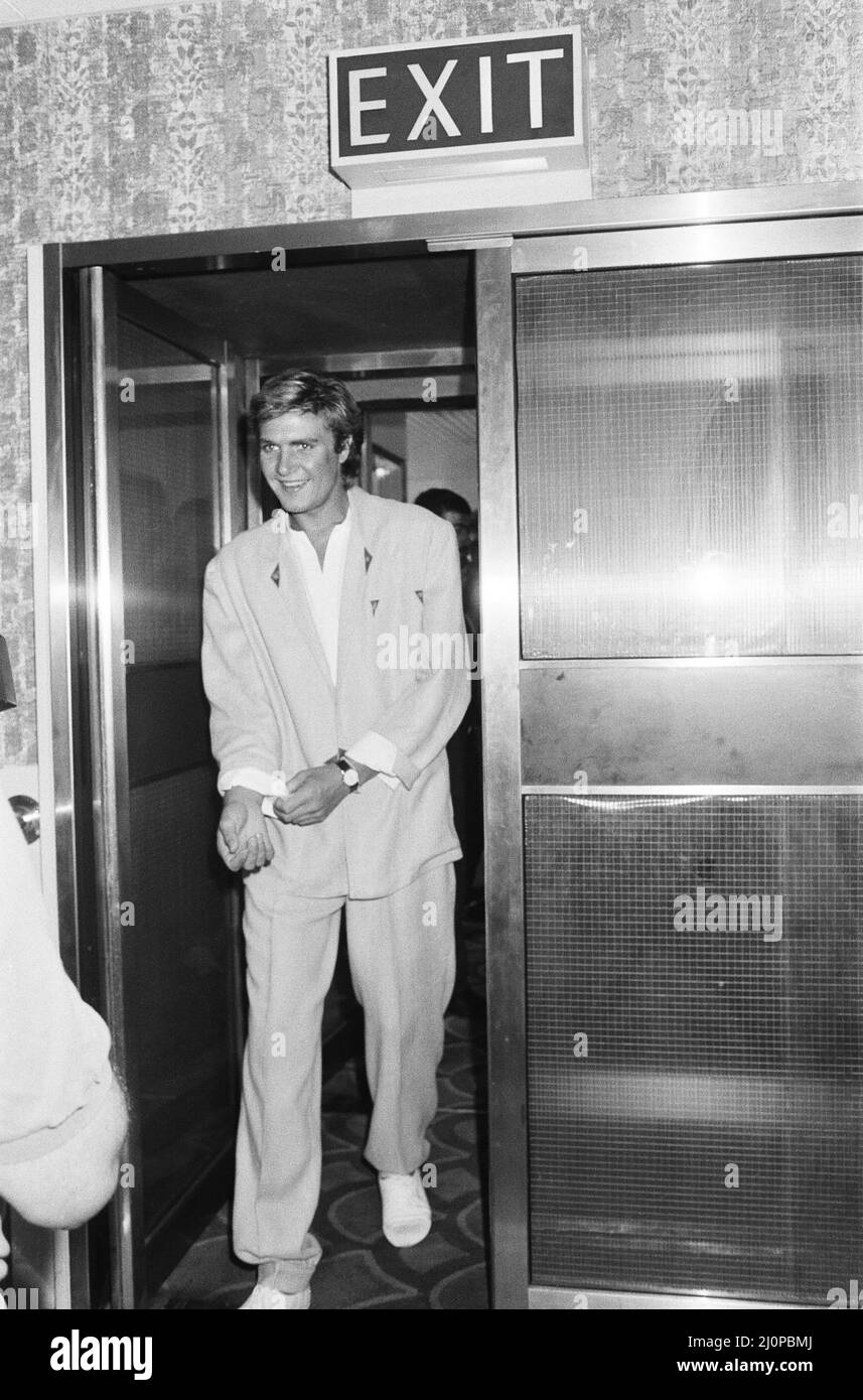 Duran Duran, gruppo musicale, Photo-Call Grosvenor House, Londra. (Foto) cantante di piombo Simon le Bon. 19th luglio 1983. Foto Stock