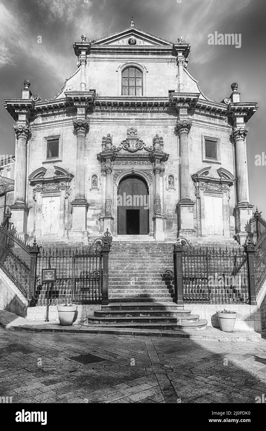 Facciata della Chiesa dell'ANIME Sante del Purgatorio, nel quartiere Ibla di Ragusa, Sicilia, Italia Foto Stock