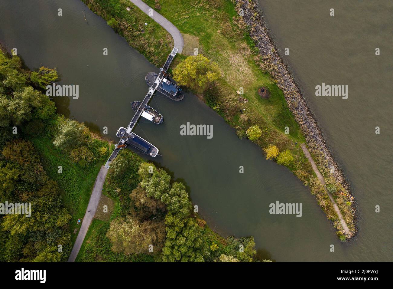 Fotografia aerea con drone, Ship bridge Wupper Foto Stock