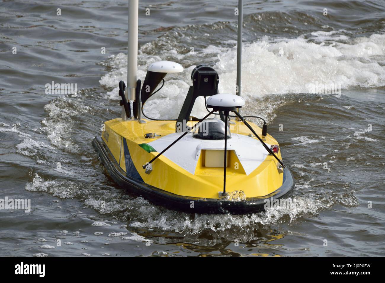 GEOD's BALI USV200 Uncrewed Surface Vessel (USV) operante nel Royal Victoria Dock a Londra Est durante l'evento commerciale Oceanology International 22 Foto Stock