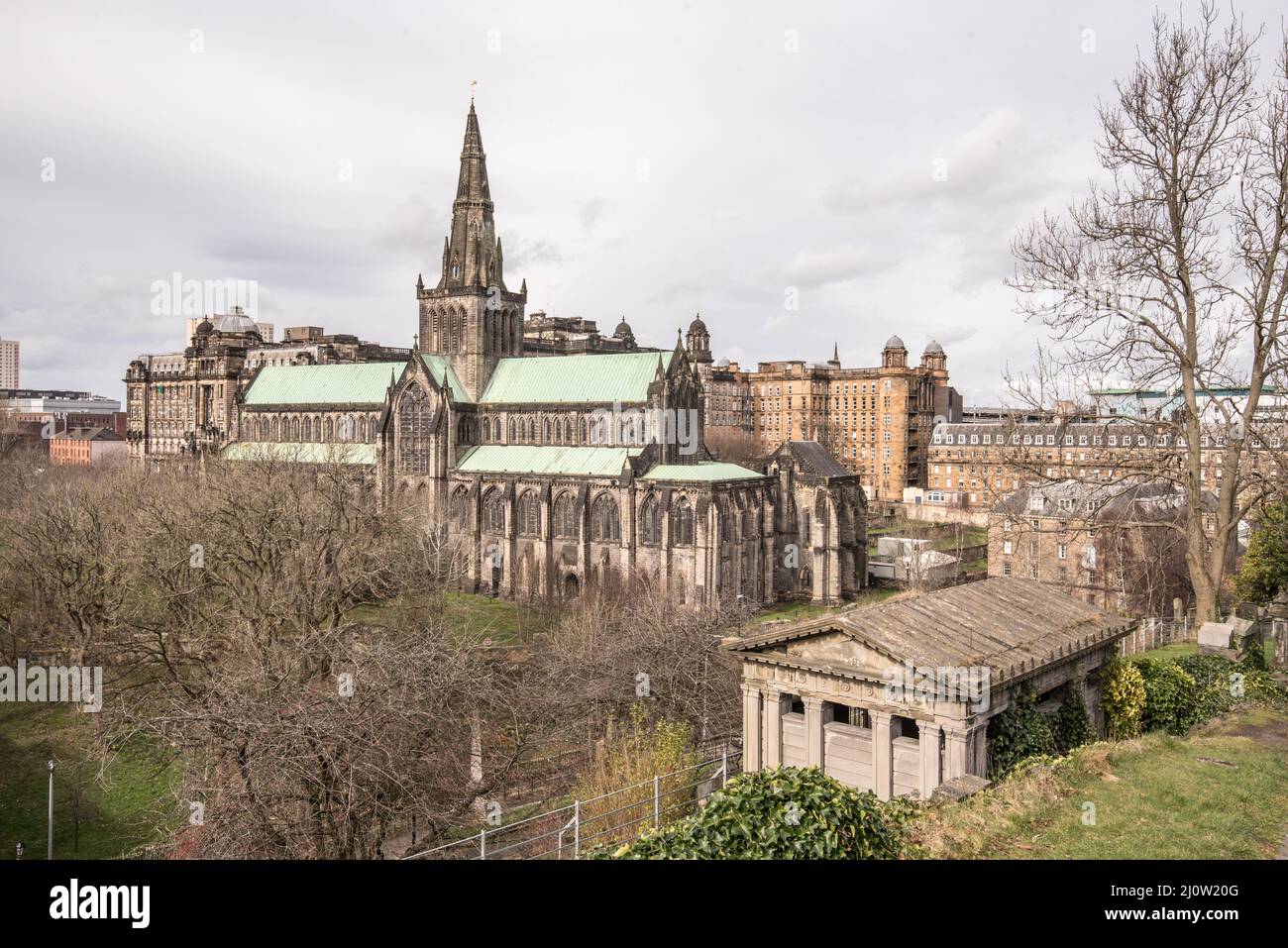 Glasgow Cathedral un edificio medievale di architettura gotica a Castle St Glasgow vicino alla Necropoli e all'infermeria. Foto Stock