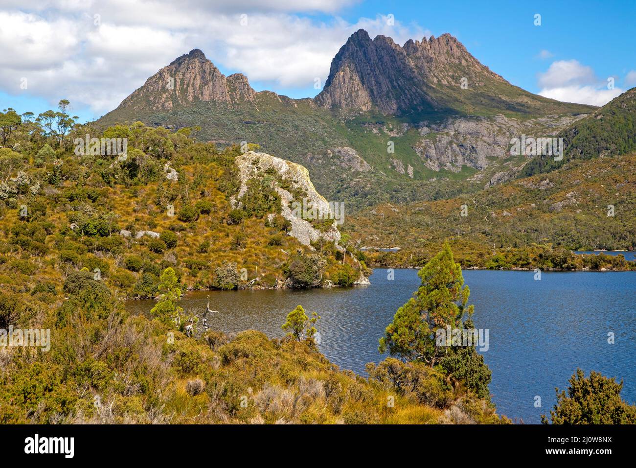 Dove Lake, Glacier Rock e Cradle Mountain Foto Stock