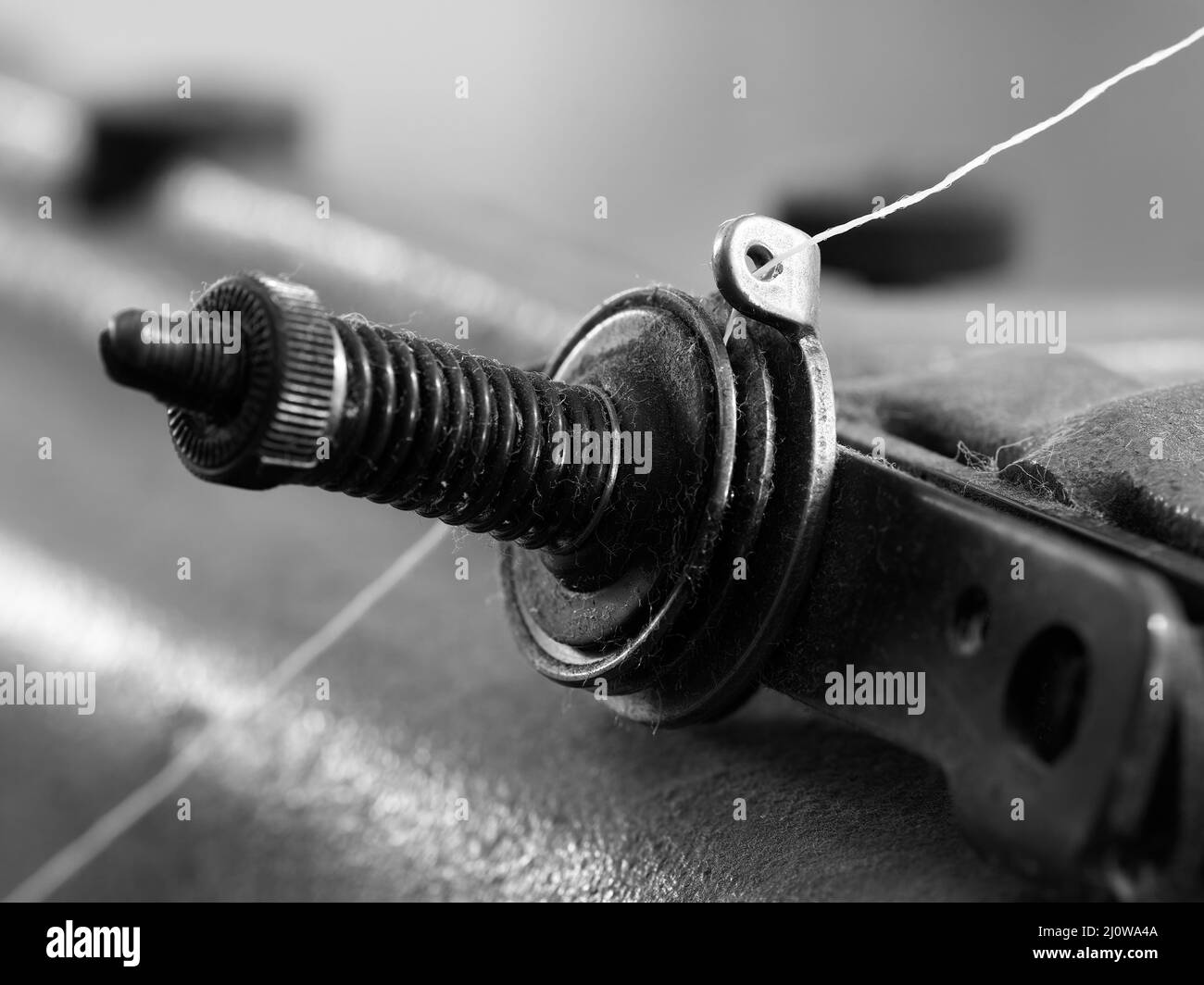 Regolatore di pressione di una macchina da cucire industriale Foto Stock