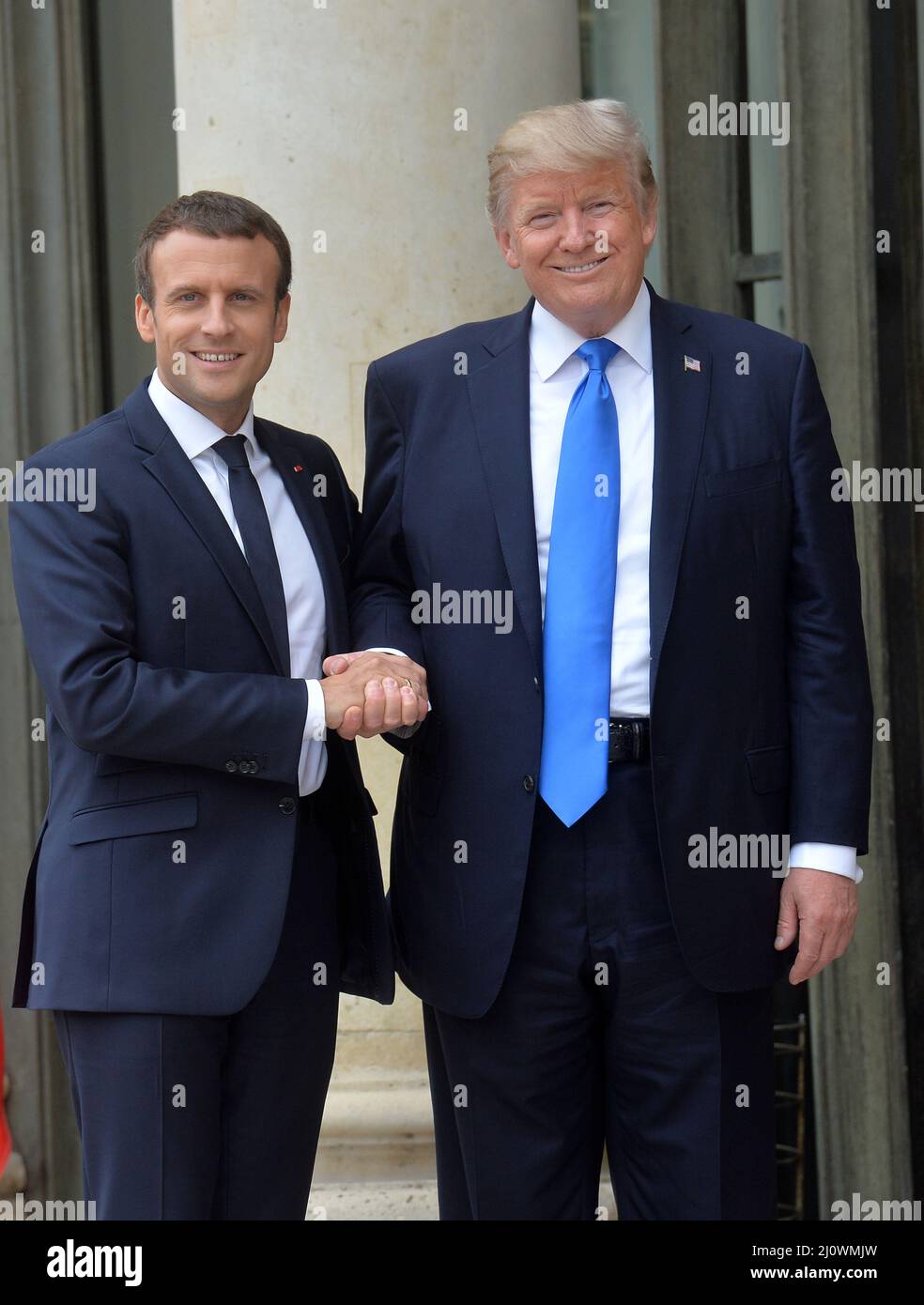 Il presidente DEGLI STATI UNITI Donald Trump e il presidente francese Emmanuel Macron Foto Stock