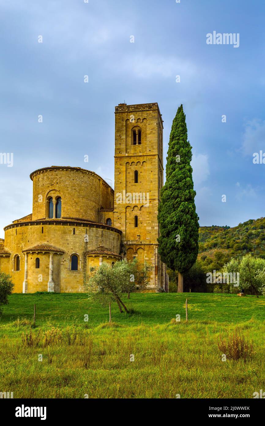 Pittoresca abbazia medievale di San Antimo Foto Stock