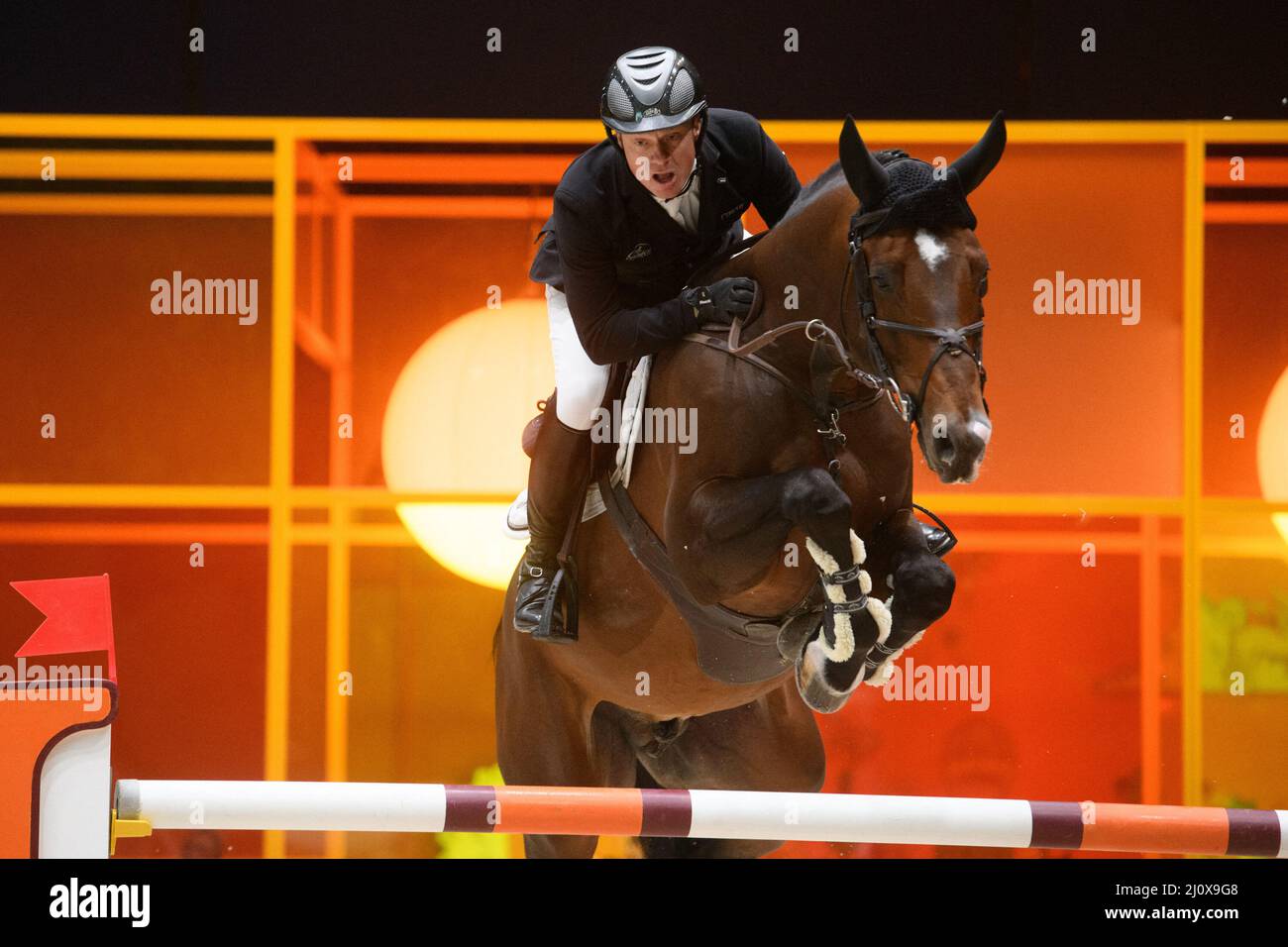 Parigi, Francia. 20th Mar 2022. Willem Greve e Grandorado Tn gareggiano durante il Saut Hermes al Grand Palais Ephemere il 20 marzo 2022 a Parigi, Francia. Photo Laurent Zabulon/ABACAPRESS.COM Credit: Abaca Press/Alamy Live News Foto Stock