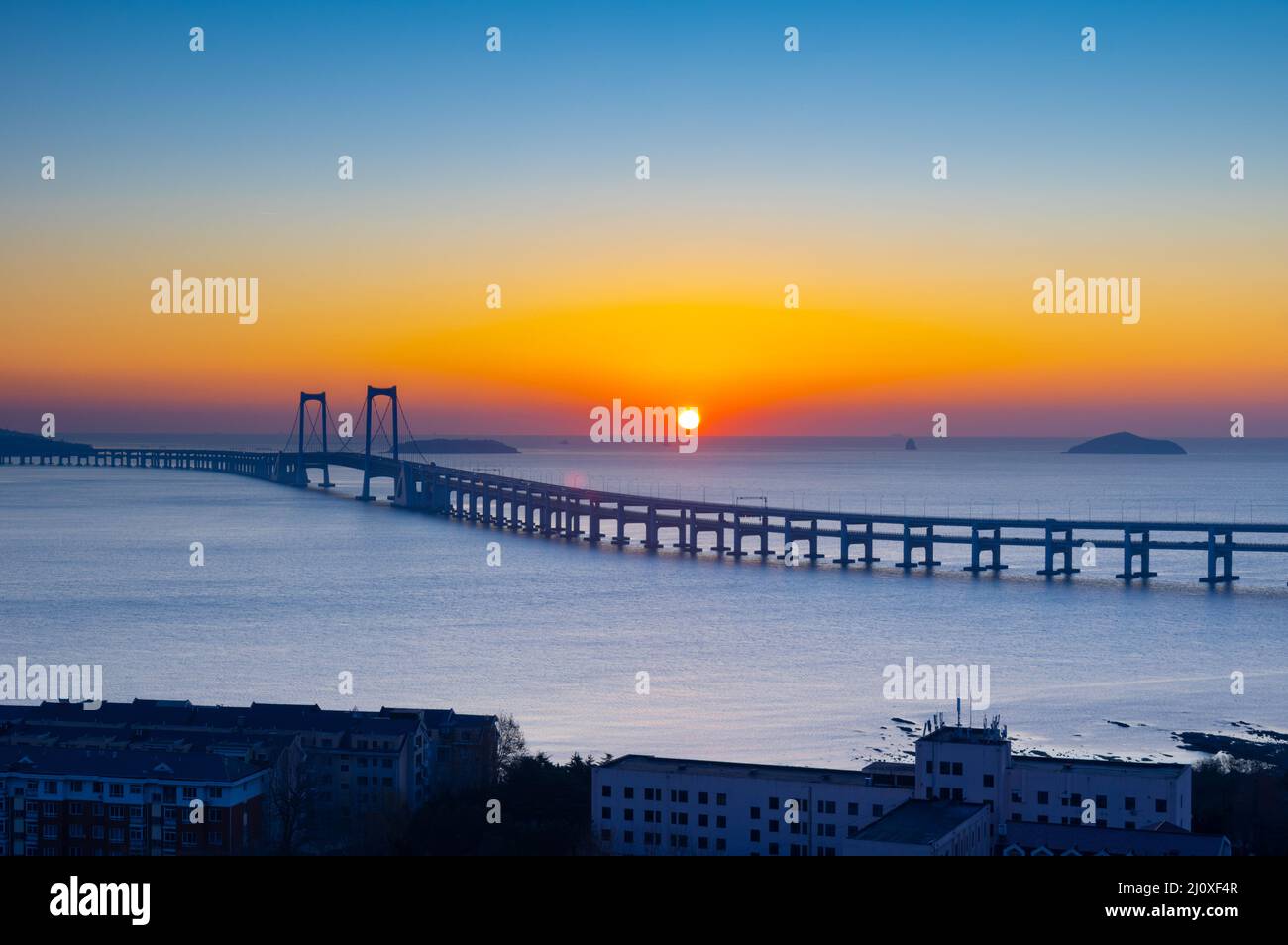 Lo scenario della Baia di Xinghai in tarda estate, Dalian, Cina Foto Stock