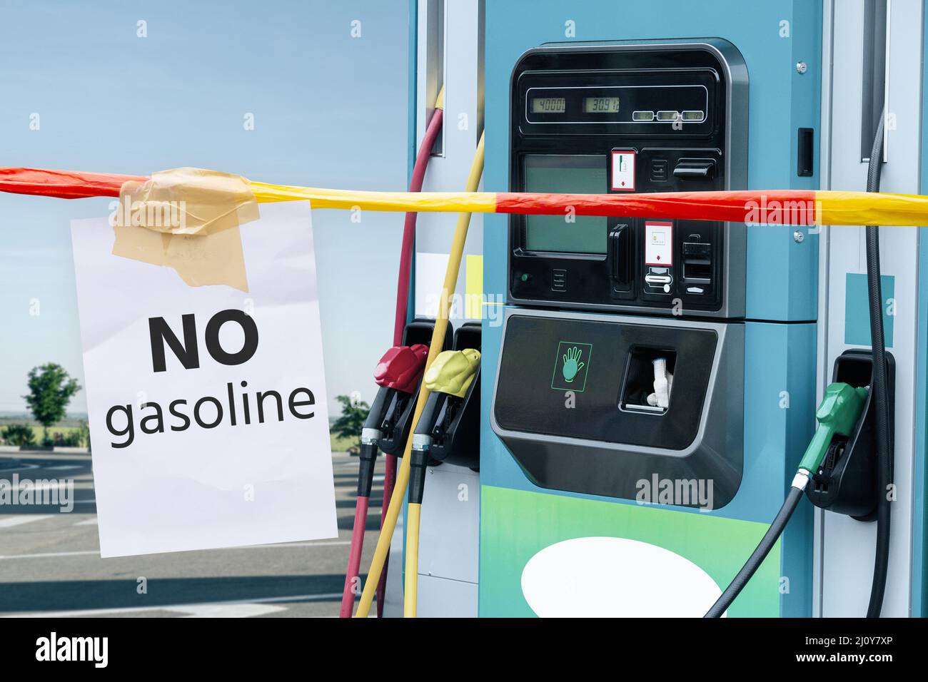 Concetto di crisi del carburante dovuta all'aumento dei prezzi. Foto Stock