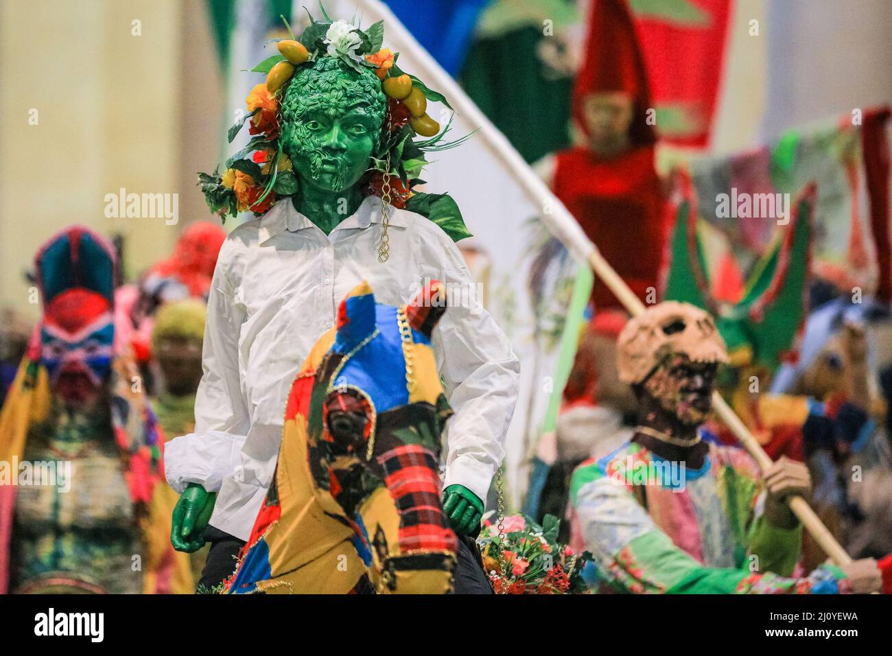 Londra, Regno Unito, 21st marzo 2022. Dettaglio, "The Procession", che è un'installazione di grandi dimensioni con molti elementi diversi. L'influenza della cultura indiana e indo-caraibica, tra cui molti elementi di carnevale, può essere vista. Secondo Locke, 'la Processione' non è un libro di testo storico, ma piuttosto un 'poema esteso di riferimenti e immagini contrastanti. L'annuale Commissione Tate Britain è stata intrapresa dall'artista guyanese-britannico Hew Locke con 'la processione'. Credit: Imagplotter/Alamy Live News Foto Stock