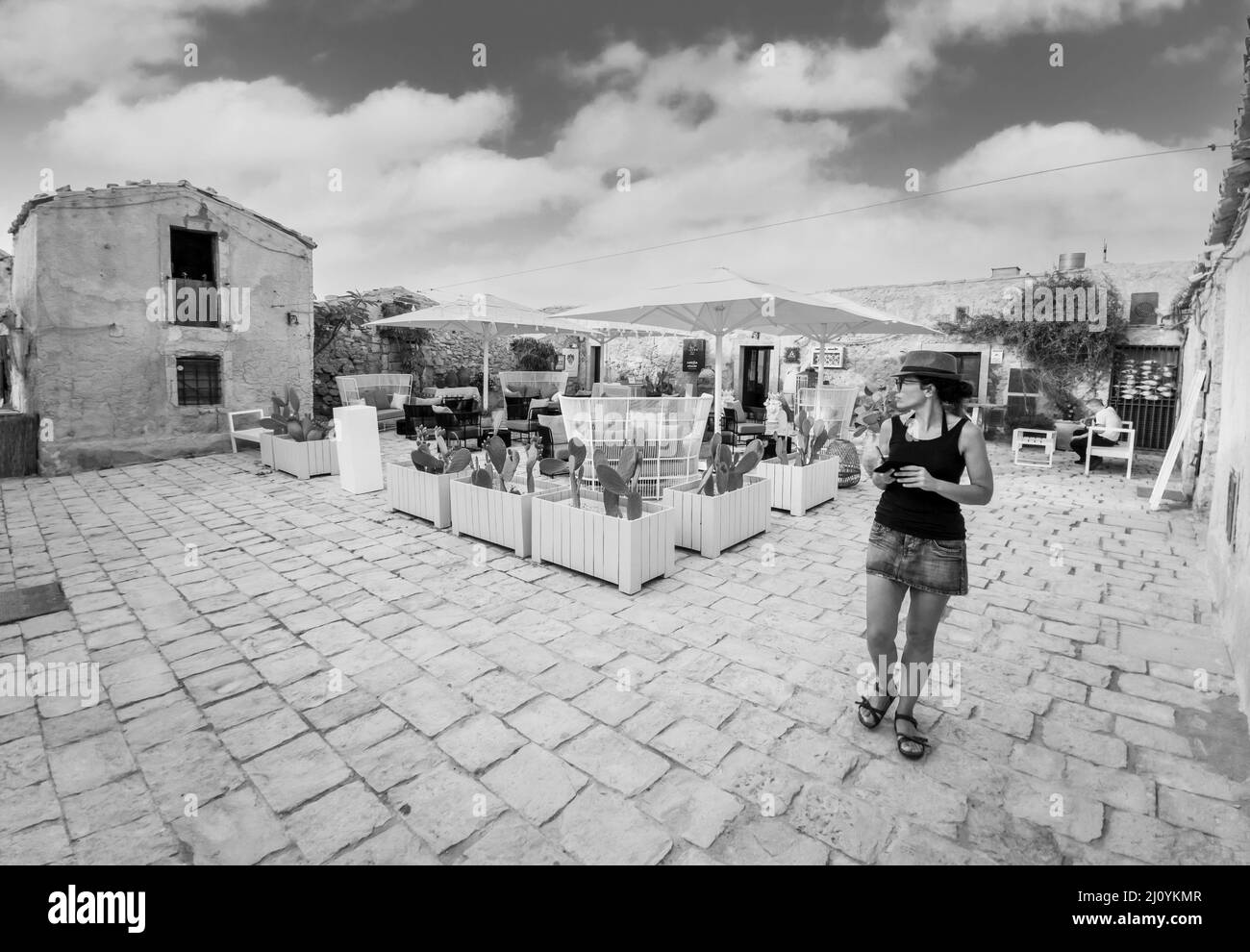 Marzamemi (Sicilia, Italia) - un piccolo villaggio di pescatori con un imponente centro storico in provincia di Siracusa, isola di Sicilia, estremo sud Italia Foto Stock