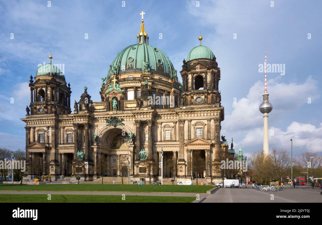 Duomo di Berliner e Torre della televisione di Berlino Foto Stock