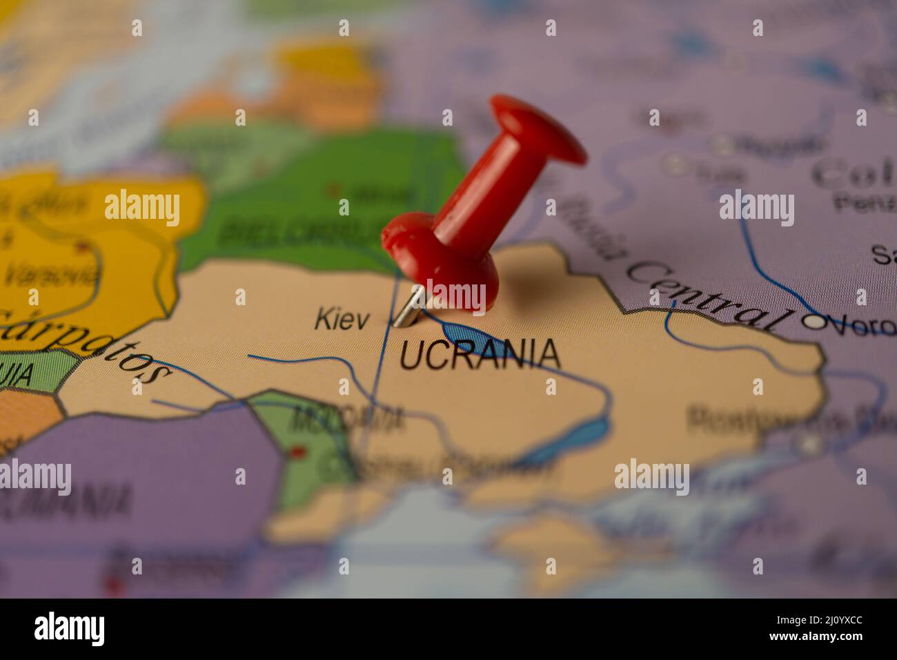 kiev,ucraina contrassegnato sulla mappa con un thumbtack Foto Stock