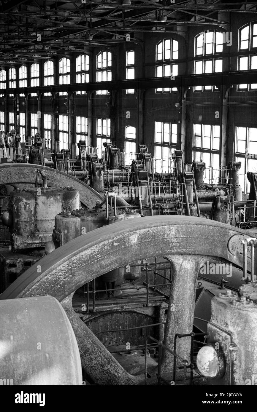 Scala di grigi dell'interno dell'azienda siderurgica americana Bethlehem Steel Foto Stock