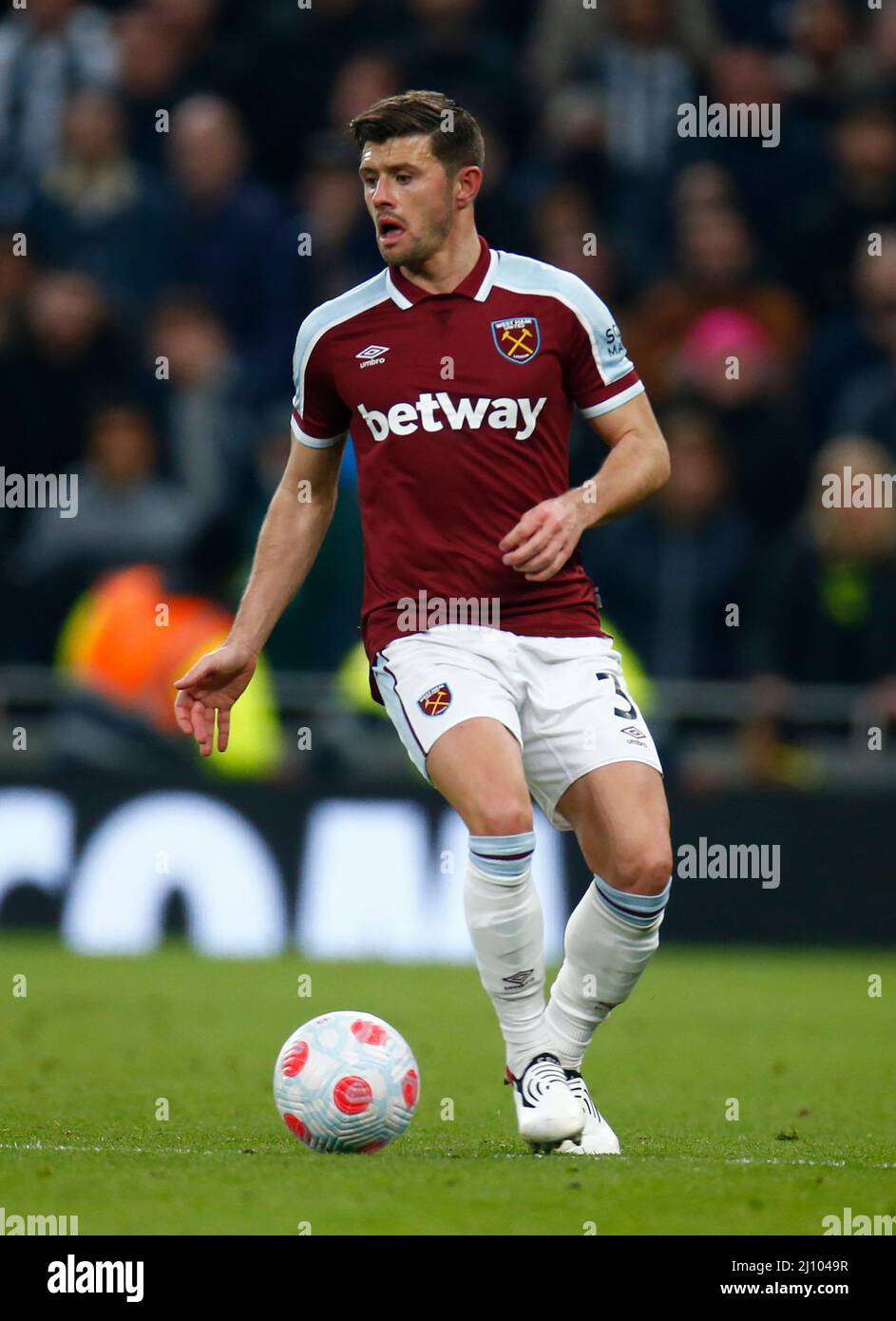 LONDRA, Inghilterra - MARZO 20:West Ham United Aaron Cresswell durante la Premier League tra Tottenham Hotspur e West Ham United a Tottenham Hotspur Foto Stock