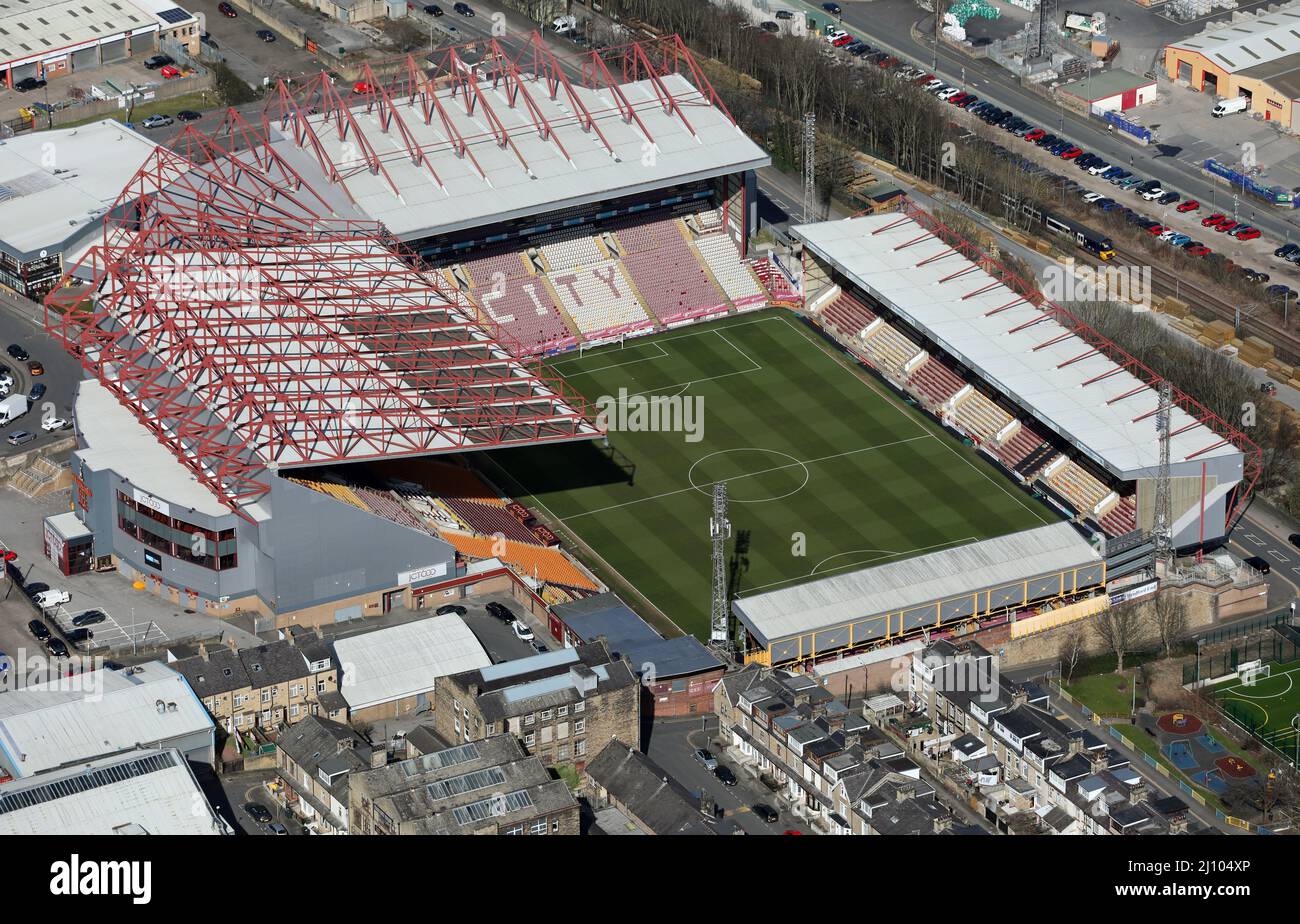 Vista aerea del campo da football di Bradford City e dello stadio Valley Parade Foto Stock