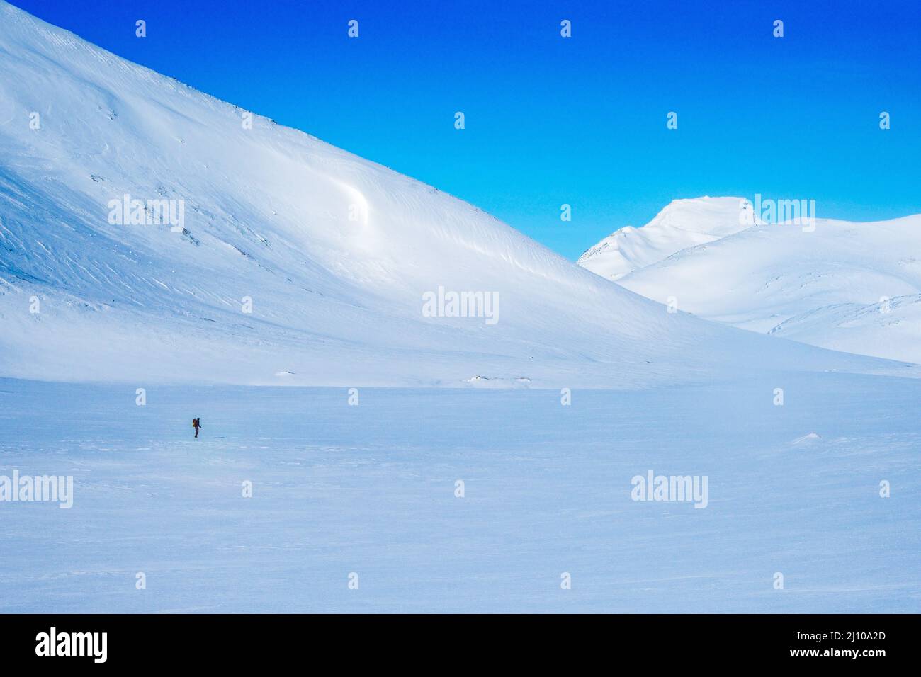Sci alpinismo nelle montagne della Norvegia Foto Stock