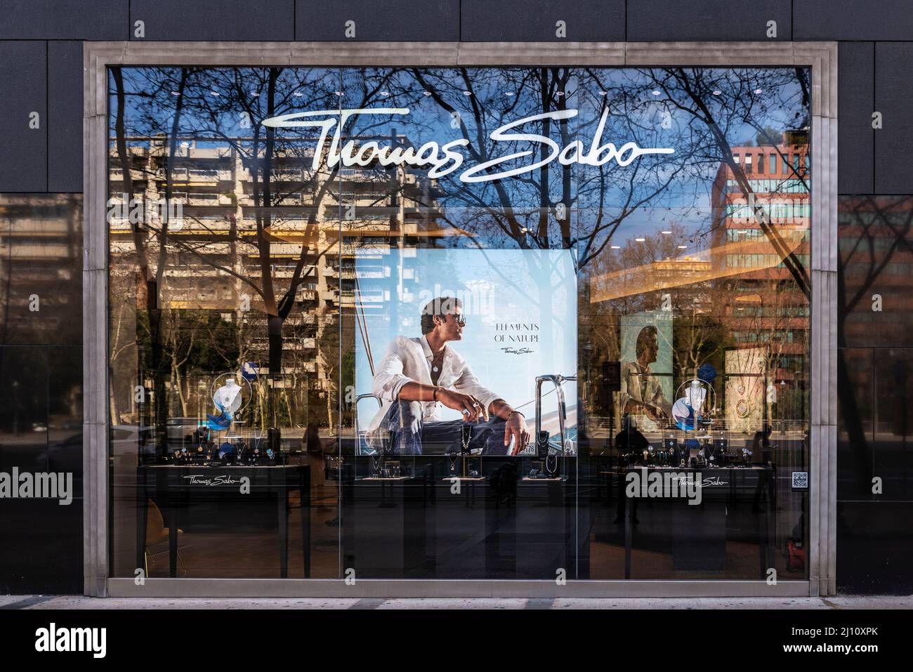 Barcellona, Spagna - 24 febbraio 2022: Thomas Sabo, gioielleria in viale Diagonal, una via commerciale di Barcellona, Catalogna, Spagna Foto Stock