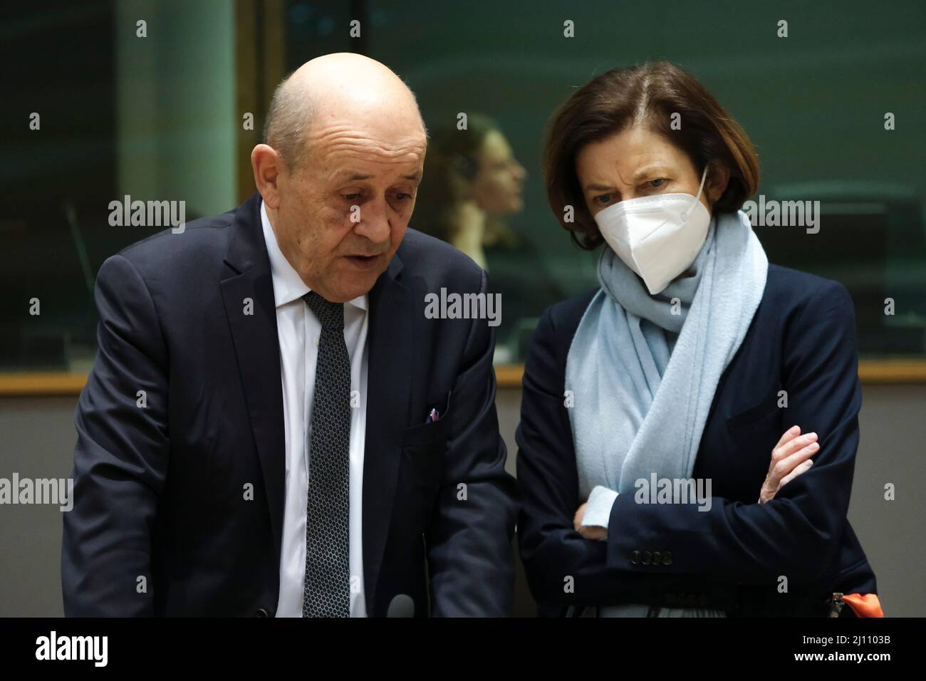 Bruxelles, Belgio. 21st Mar 2022. Il ministro degli Affari esteri francese Jean-Yves le Drian partecipa al Consiglio "Affari esteri", riunito presso la sede dell'UE a Bruxelles, in Belgio, il 21 marzo 2022. Credit: ALEXANDROS MICHAILIDIS/Alamy Live News Foto Stock