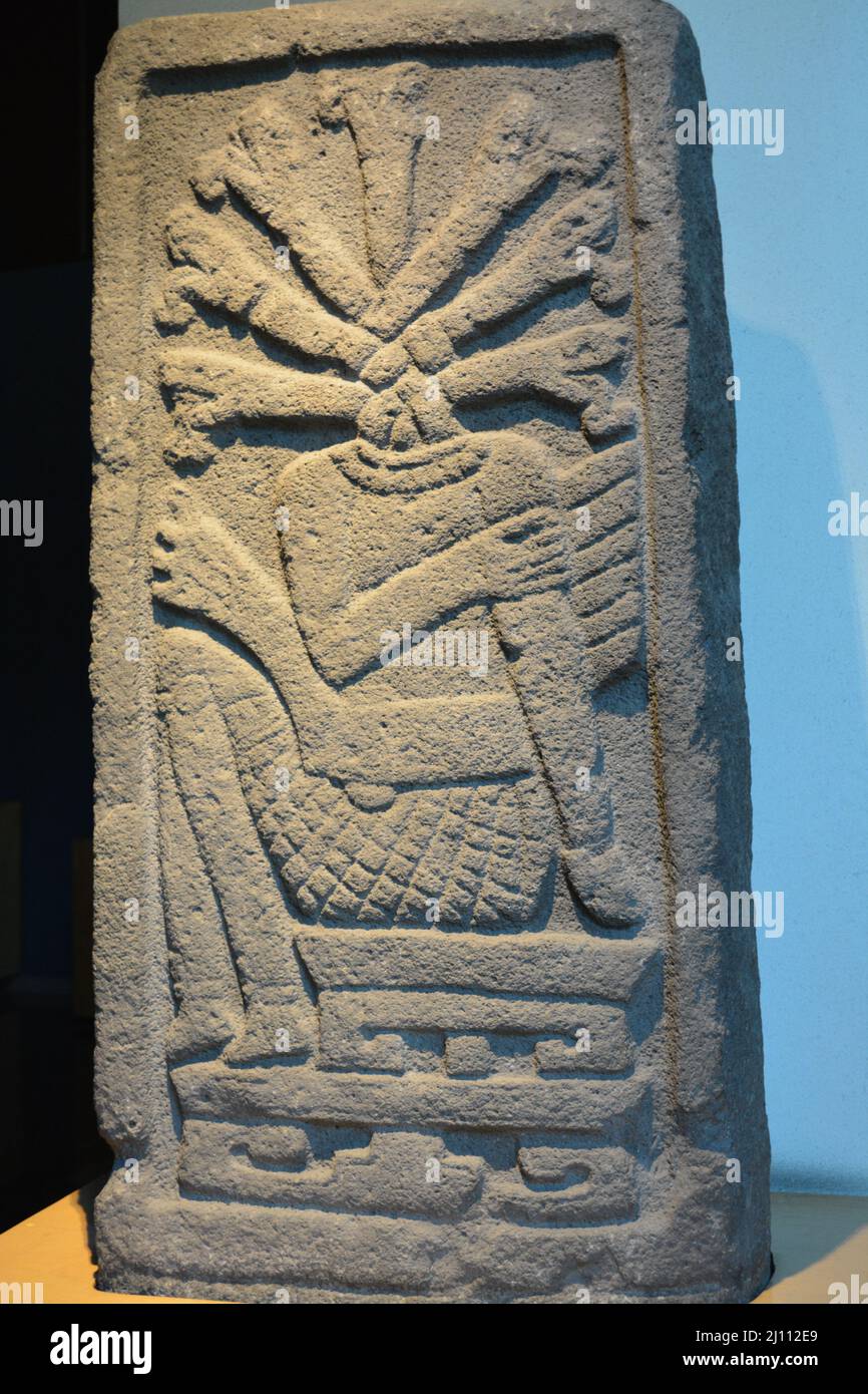Pietra miliare dell'aparicio. Queste pietre scolpite sono nella mostra permanente del Museo Nazionale di Antropologia a Città del Messico. Foto Stock