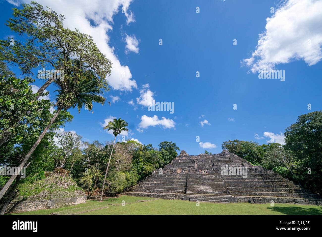 Il Caana a Caracol, un antico sito archeologico maya profondo nella giungla nella foresta di Chiquibul in Belize, che il duca e la duchessa di Cambridge salì durante il loro tour dei Caraibi per conto della regina per celebrare il suo Giubileo del platino. Data foto: Lunedì 21 marzo 2022. Foto Stock
