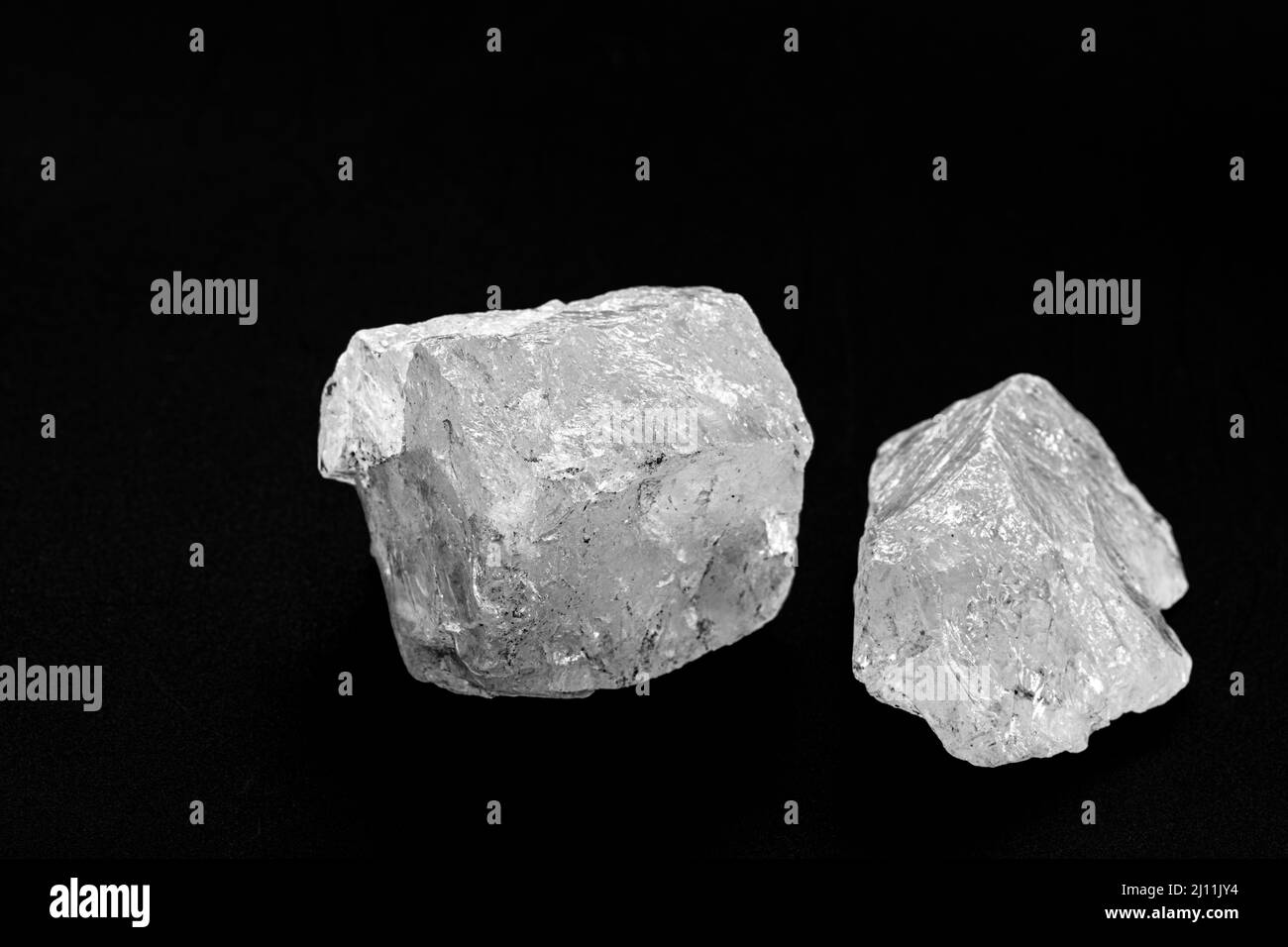 Il perclorato di ammonio, un composto chimico, è un solido cristallino incolore. È il sale dell'ammoniaca e dell'acido perclorico, è un potente ossidante. Foto Stock