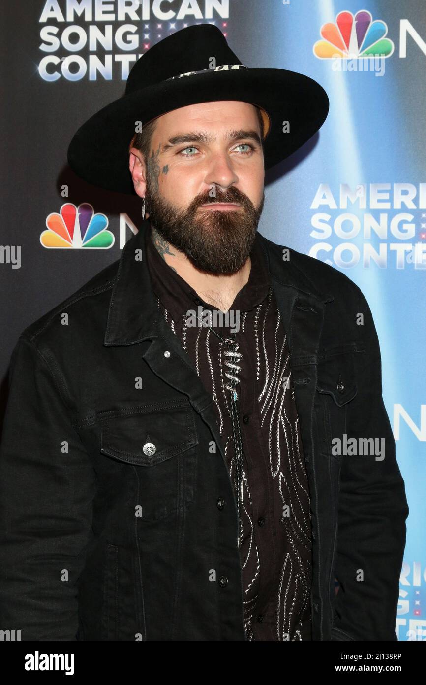 21 marzo 2022, Los Angeles, CA, Stati Uniti d'America: LOS ANGELES - 21 MARZO: Hueston al Concorso di canzoni americano Live Show Red Carpet all'Universal Back Lot il 21 marzo 2022 a Los Angeles, CA (Credit Image: © Kay Blake/ZUMA Press Wire) Foto Stock