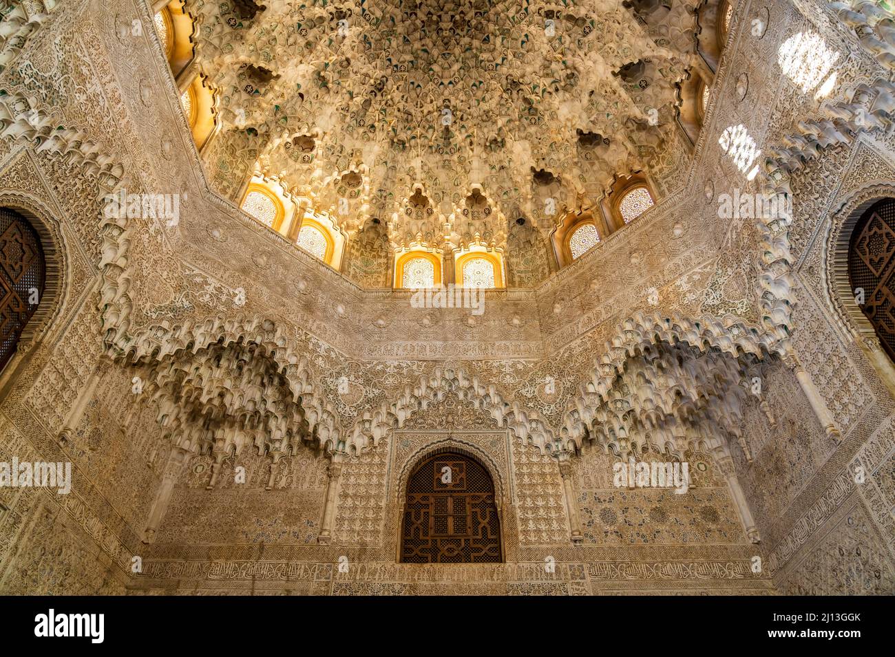Innenraum der Nasridenpaläste, Welterbe Alhambra a Granada, Andalusia, Spanien | palazzi Nasrid interni, patrimonio mondiale dell'Alhambra a Granada, Anda Foto Stock