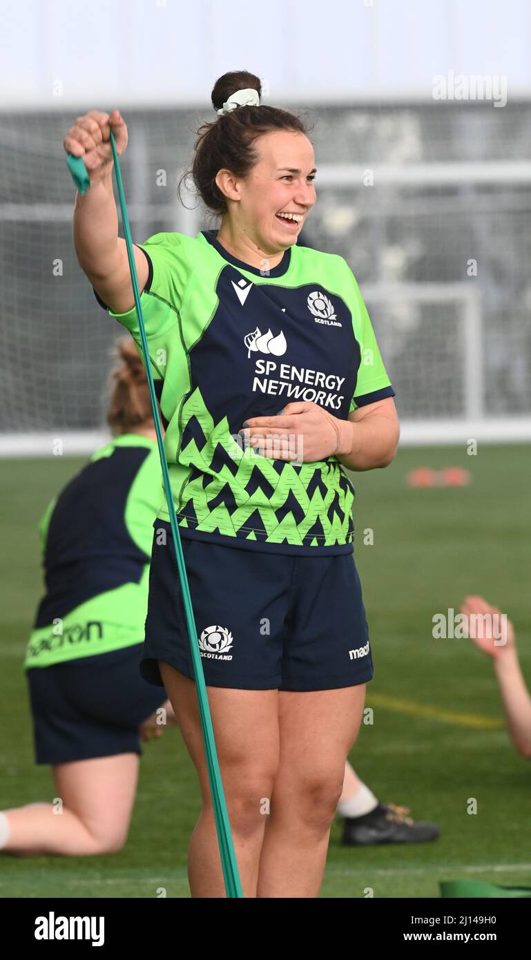 Oriam Sports Centre Edinburgh.Scotland.UK. 22nd marzo 22 .Scotland's Training Session for TikTok Women's Six Nations Rugby match vs Inghilterra . Scotland d Captain Rachel Malcolm Credit: eric mccowat/Alamy Live News Foto Stock