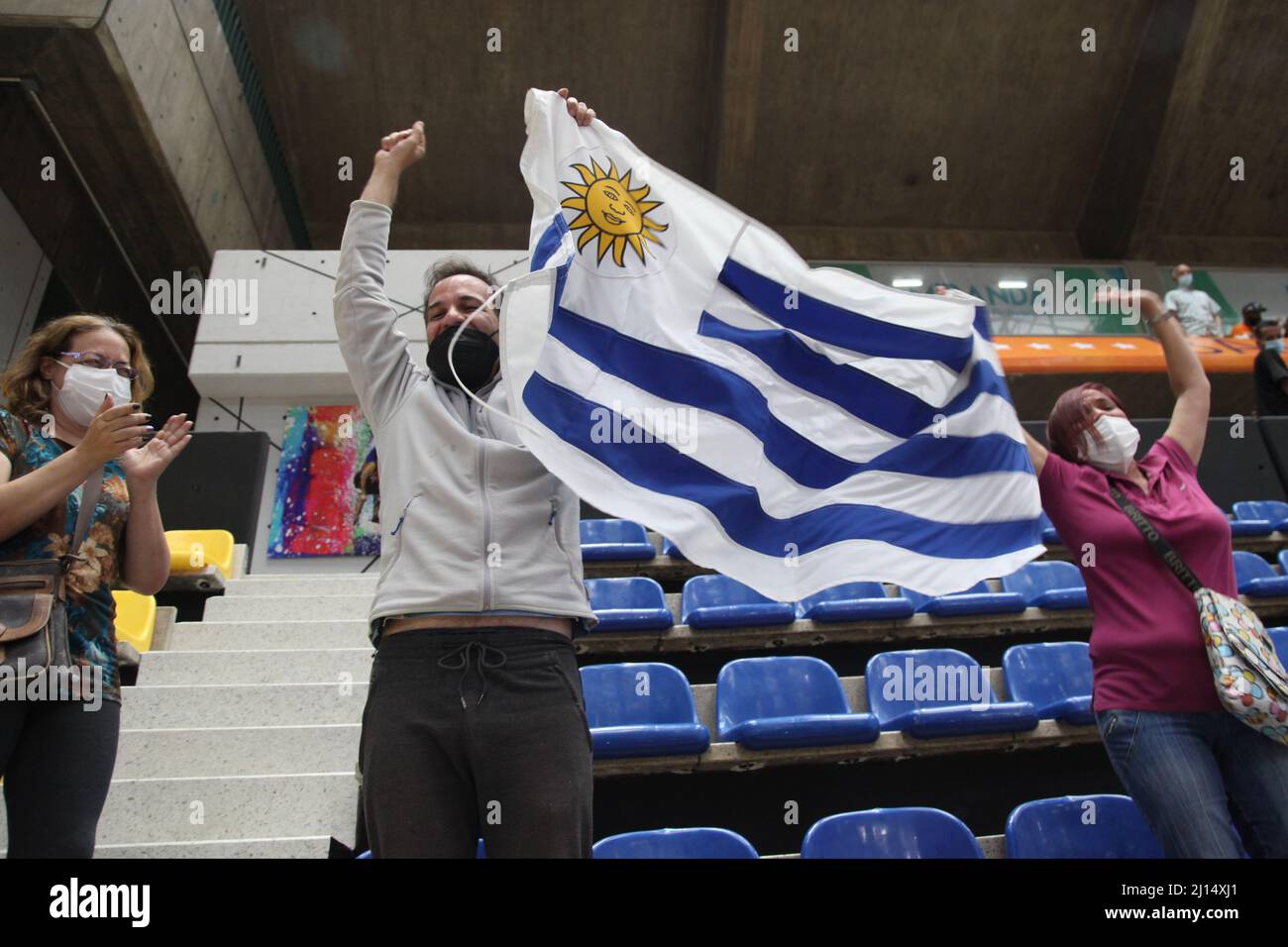 Los Dos Caminos, Miranda. Ve - MARZO 21: Tifosi della squadra Uruguay durante il FIBA ​​U18 Campionato Sudamericano per uomini Colombia contro Uruguay il 21 marzo, Foto Stock