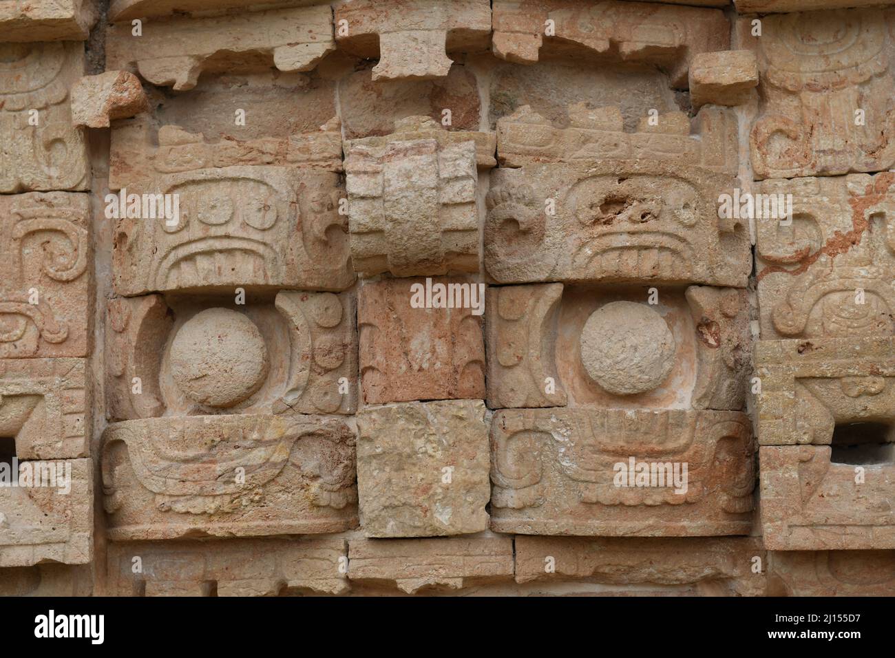 Palazzo delle maschere, Kabah, sito archeologico maya nella regione Puuc dello Yucatan occidentale, Messico Foto Stock