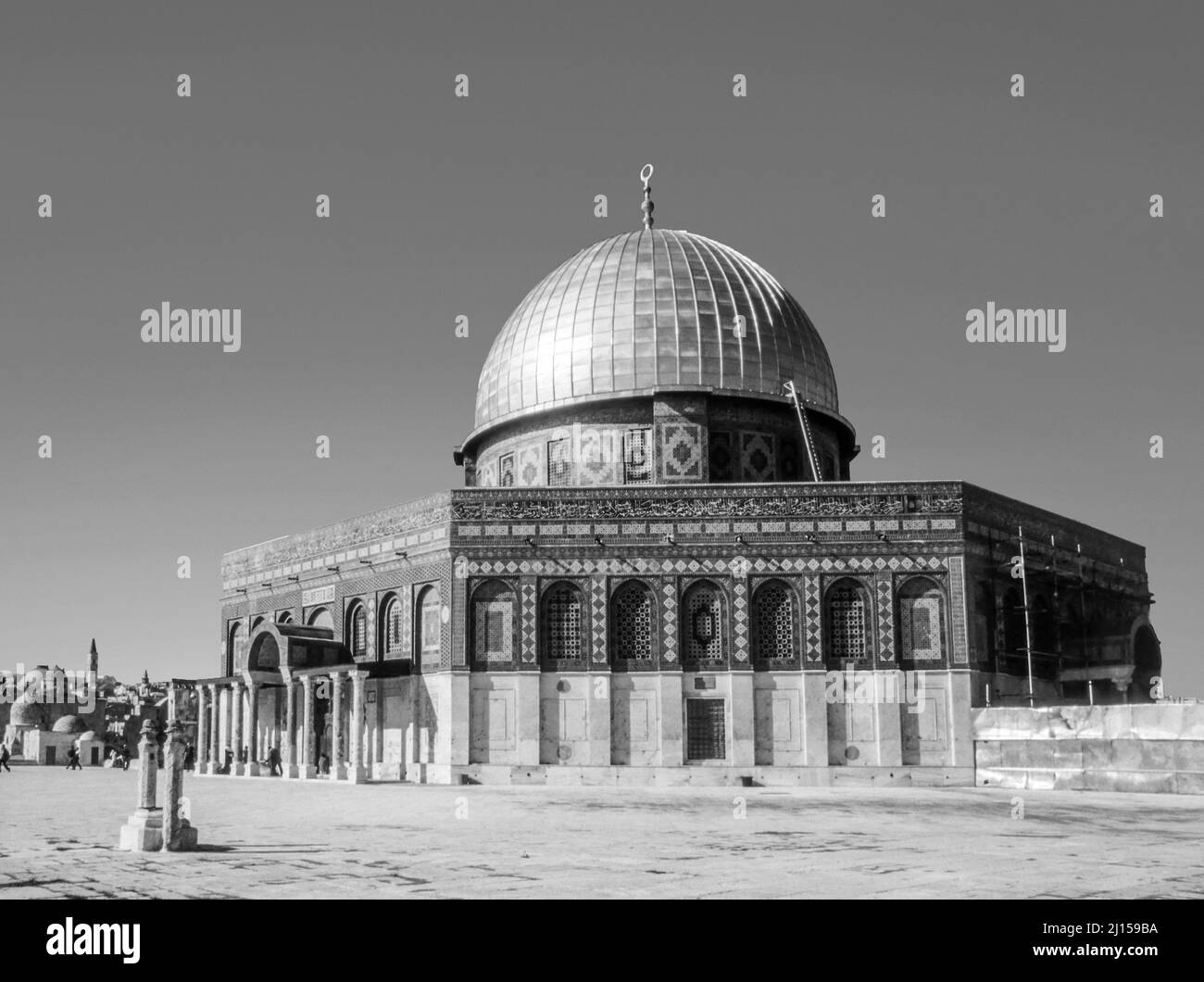 Il pomeriggio di sole risplende sulla cupola dorata della moschea Al Aqsa di Gerusalemme Foto Stock