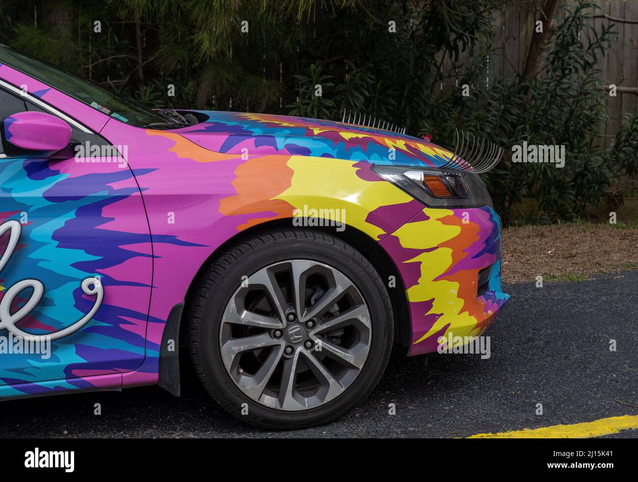PORT ARANSAS, TX - 31 JAN 2020: Primo piano dettaglio di una colorata Honda auto con lavoro di verniciatura personalizzato utilizzato per la pubblicità gratitudine, un negozio di articoli da regalo unico. Eyela Foto Stock