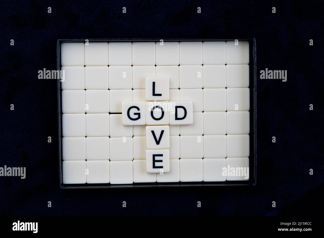 Amore e Dio: Parole costituite da combinazioni di lettere Foto Stock