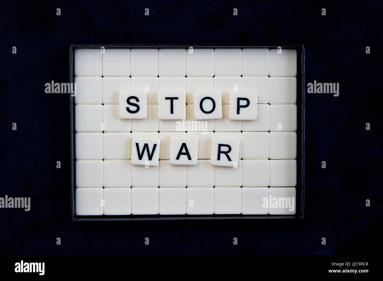 stop war: parole costituite da combinazioni di lettere Foto Stock