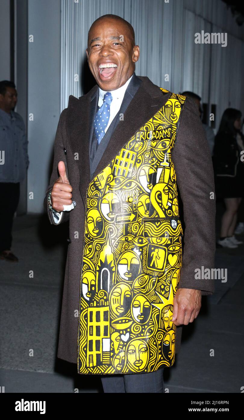 NEW YORK, NY- MARZO 22: Il sindaco Eric Adams arriva alla Ralph Lauren Spring 2022 Ready-to-Wear Collection al MOMA di New York il 22 marzo 2022 Credit; RW/MediaPunch Foto Stock