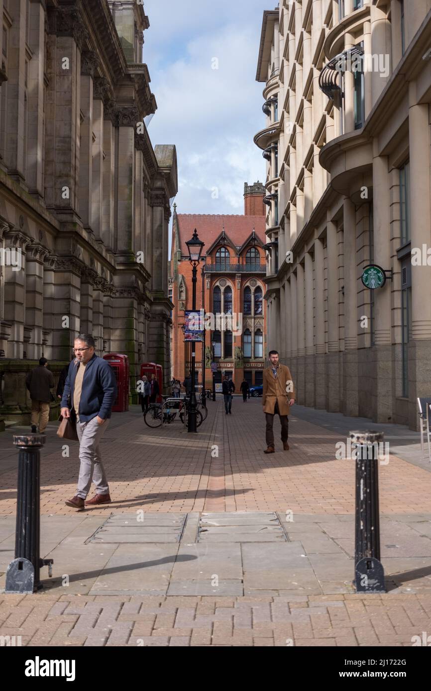 Gli amanti dello shopping nel centro di Birmingham Foto Stock