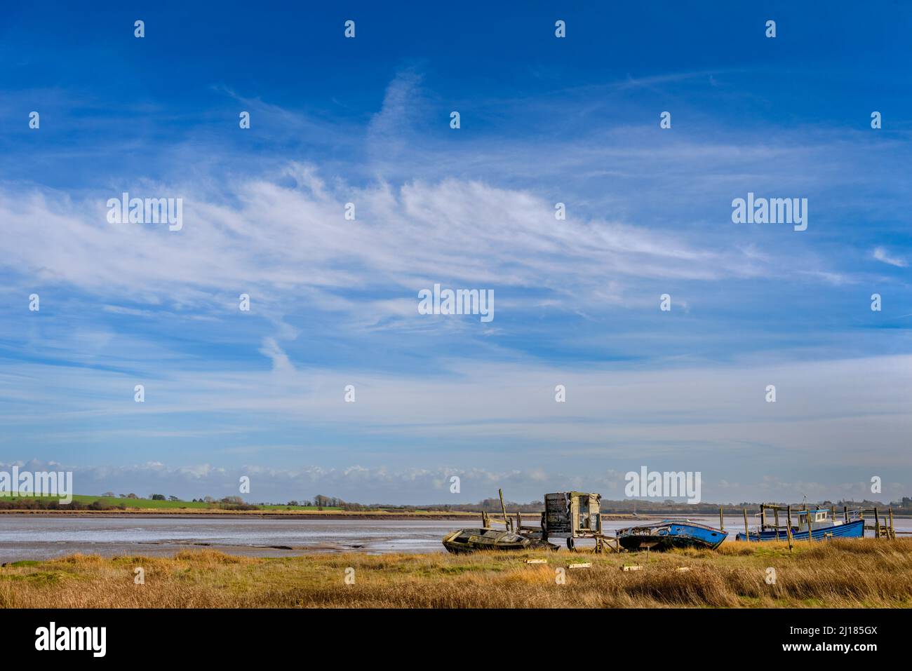 Vecchio ormeggio e molo lungo il fiume Wyre Estuary a Skippool in Lancashire Foto Stock