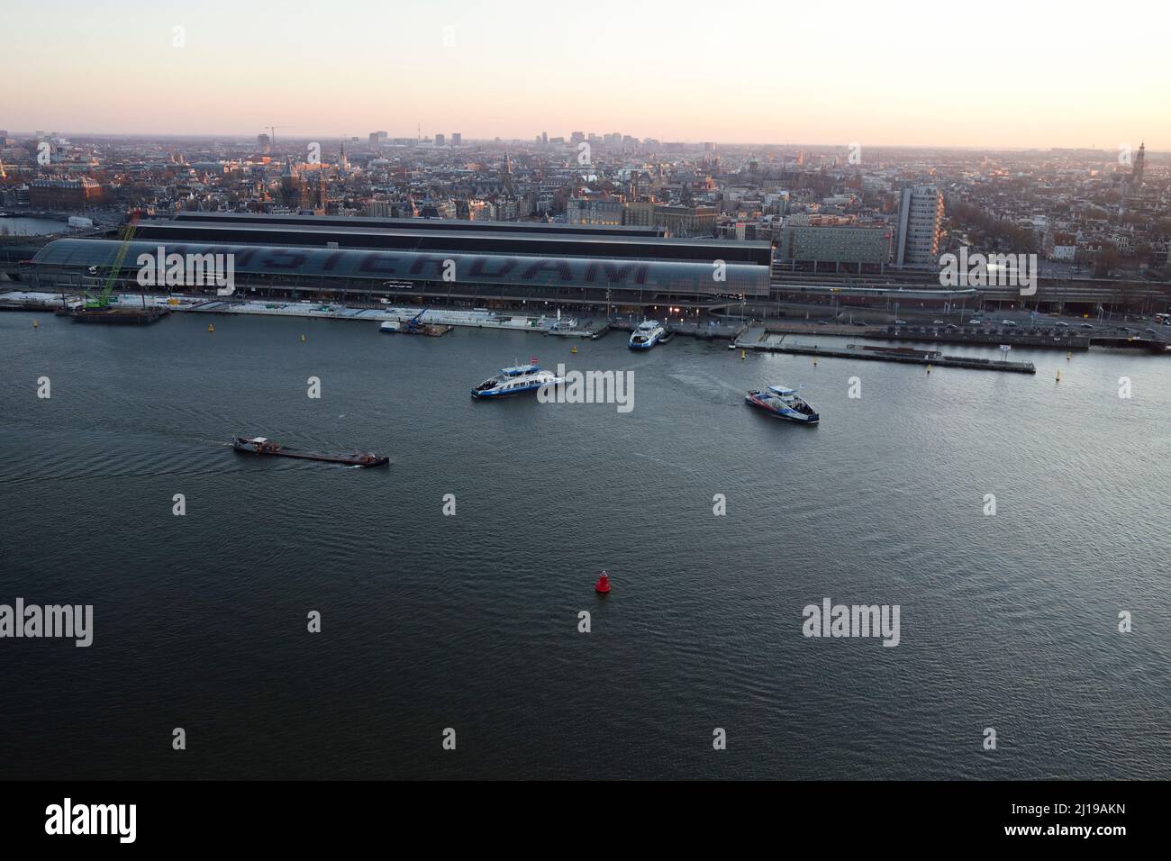 Vista aerea dalla piattaforma di osservazione della Torre di Amsterdam, conosciuta anche come il Lookout. Foto Stock