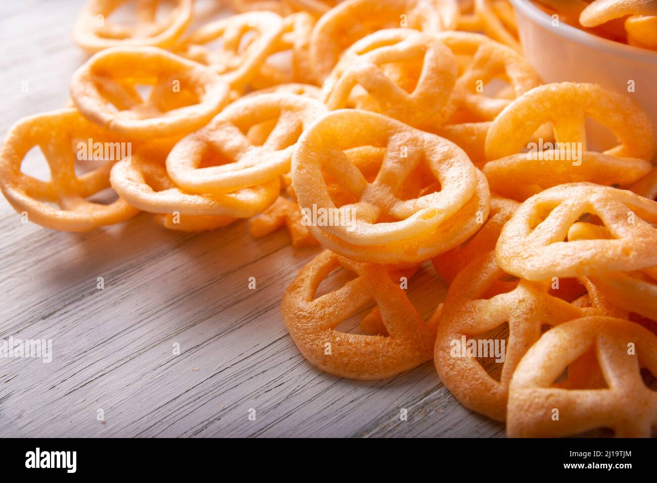 Chicharrones de Harina. Conosciuti anche come duros, duritos, ruote messicane del carro o pinnewheels, sono uno spuntino molto popolare fatto dalla farina, comunemente accom Foto Stock