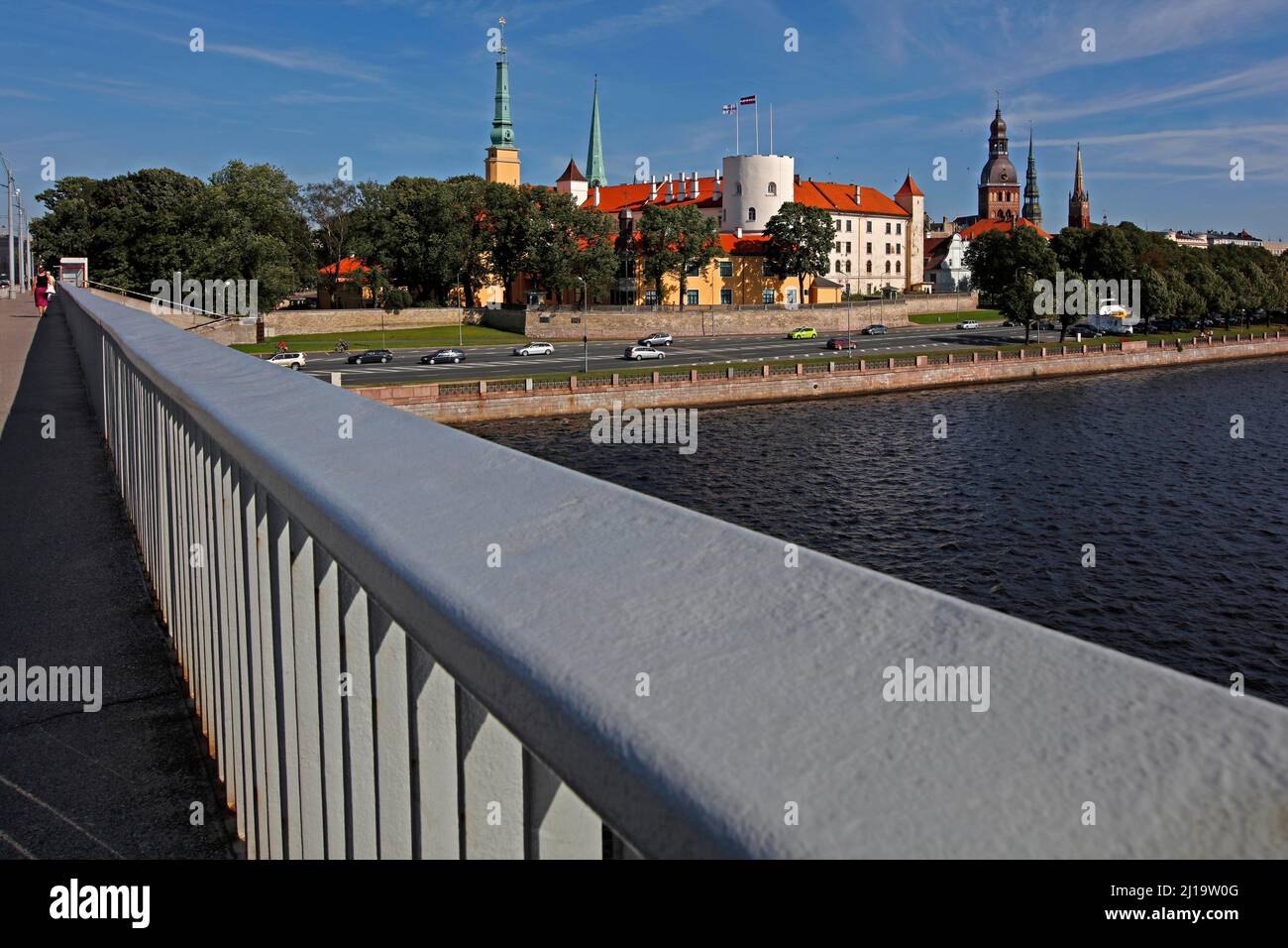 Vista panoramica, Ponte, Duena (Daugava), Città Vecchia, Chiesa di San Pietro, Cattedrale, Chiesa di San Giacomo. Castello di riga, riga, Lettonia, Balt Foto Stock