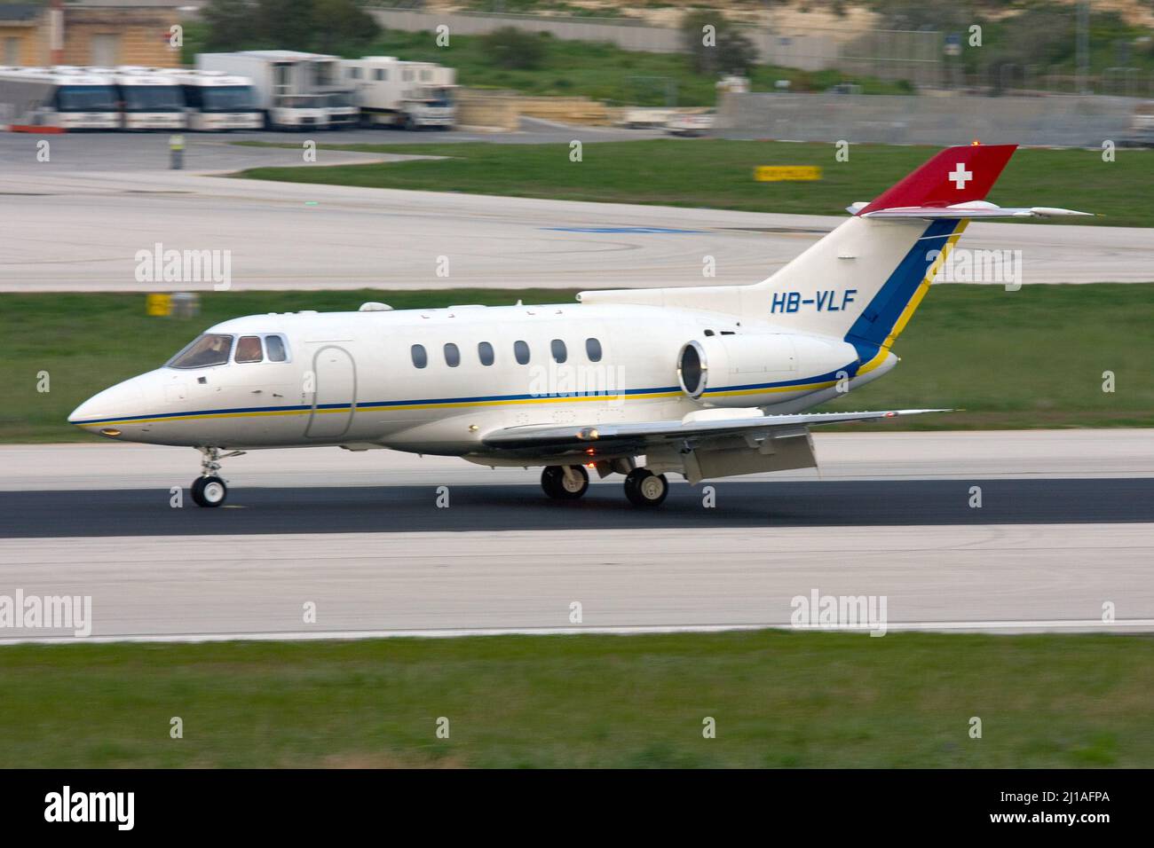 British Aerospace BAe-125-800A (REG: HB-VLF) pista di atterraggio 31. Foto Stock