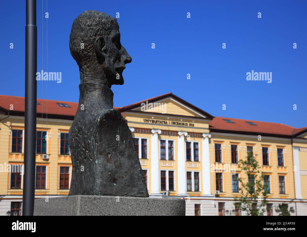 Statua von Alexandru Averescu, rumänischer Generale e mehrmaliger Ministerpräsident. Universität 1. Dicembre 1918 in der historischen Festung, Alba i Foto Stock