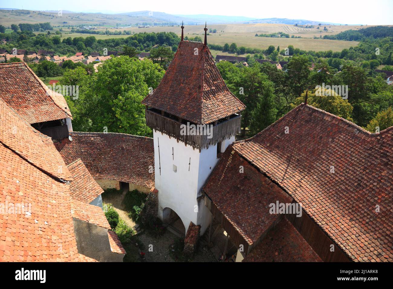 Blick vom Turm, Kirchenburg Deutsch-Weisskirch, Kirche der Evangelischen Kirche Augsburger Bekenntnisses in Rumänien a Viscri, Kreis Brasov, Regione S. Foto Stock