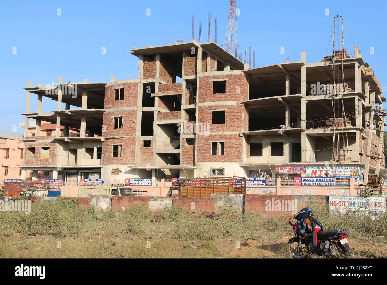 Haryana / India - costruzione di una nuova biblioteca studentesca in costruzione Foto Stock