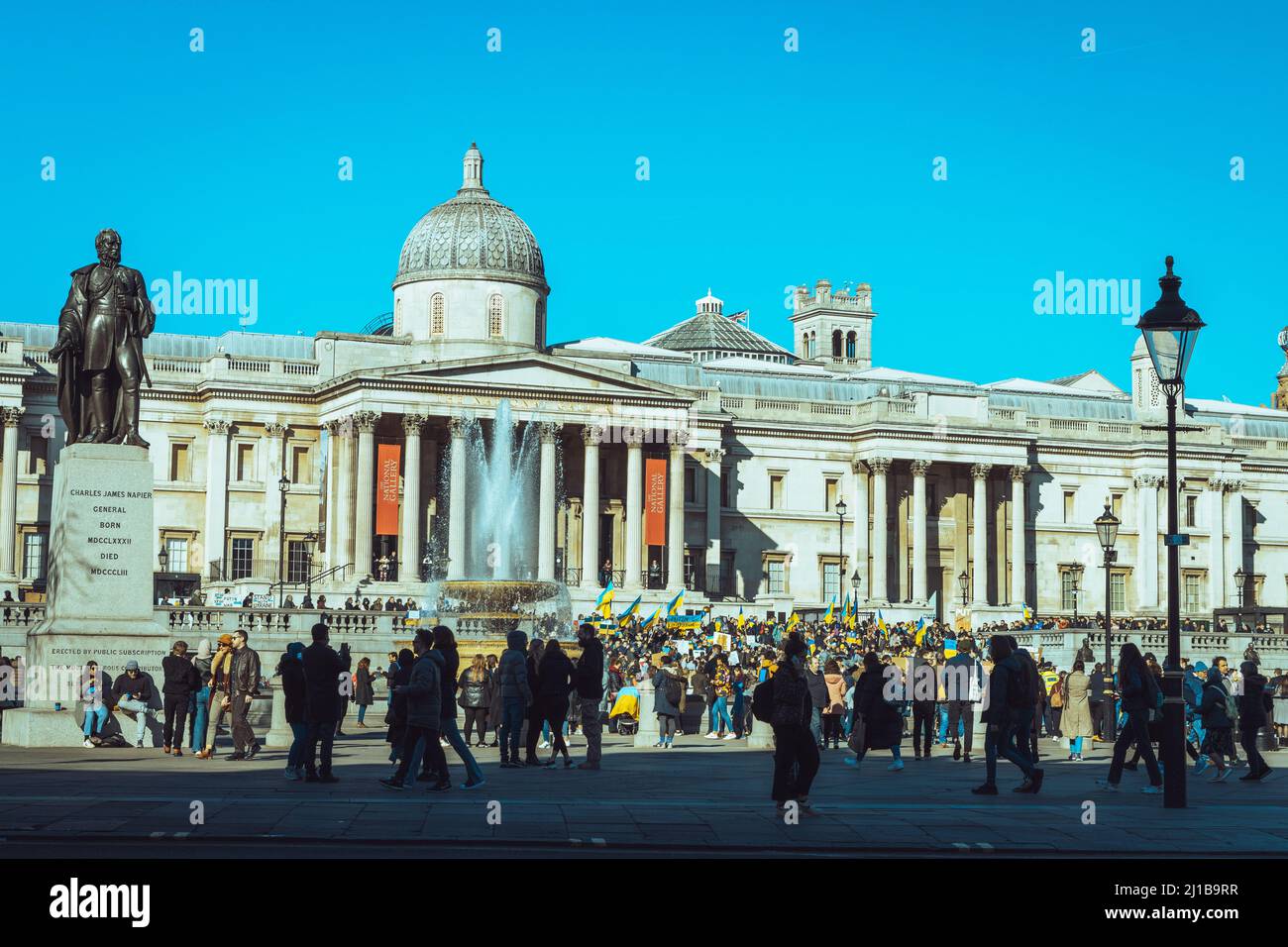 Trafalgar Square - protesta della guerra in Ucraina Foto Stock